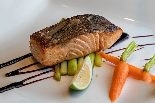 三文鱼怎么做好吃 煎三文鱼的做法