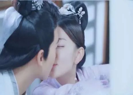 《双世宠妃2》跟第一部有什么不同 第二部不同方面在什么地方