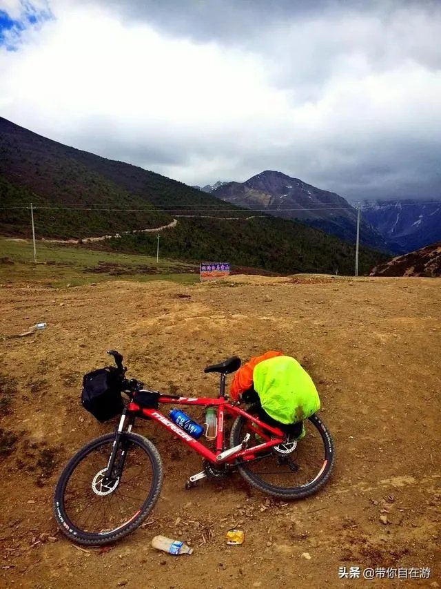 自行车爱好者去骑车旅行，准备个什么户外生存包较好？