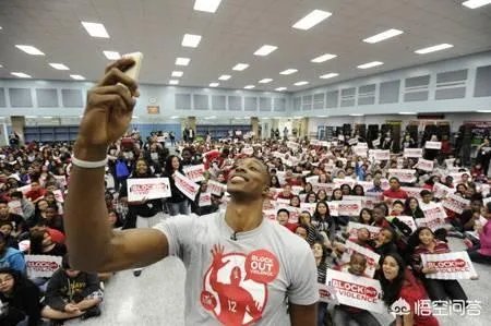 都说魔兽霍华德是更衣室的“毒瘤”,那么他私底下到底人品怎么样?