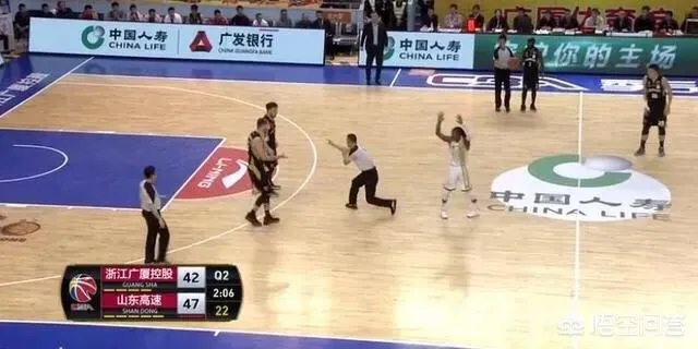 11年来首次在广厦队主场赢球,山东男篮胜在哪?