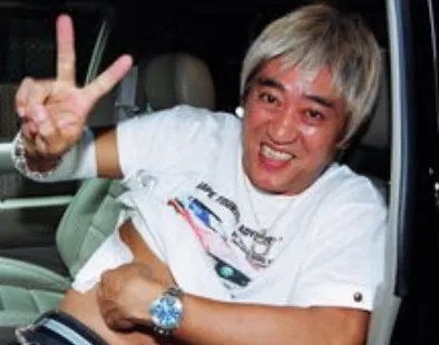 1997年飞越黄河为国争光，去世时却没钱办葬礼，柯受良经都经历了什么？