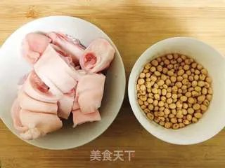 猪脚黄豆汤