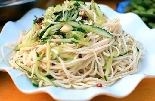 襄阳有哪些美食街，有哪些特色菜？