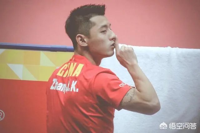 何卓佳VS索尔佳