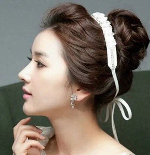 伴娘的发型图片大全  伴娘简单发型步骤
