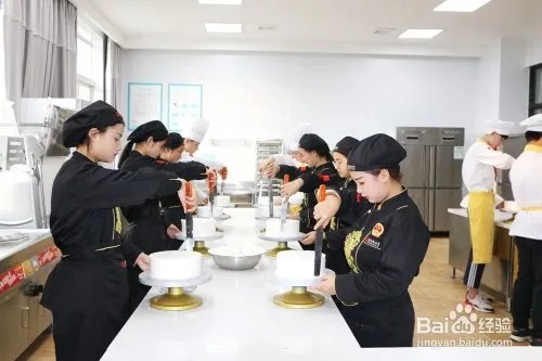 如何学习做蛋糕？