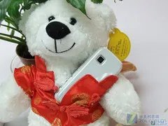 时尚直板触屏机 诺基亚5230仅千元出头