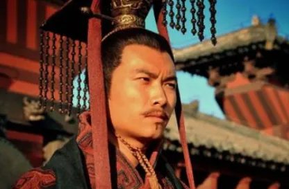 曹丕很喜欢甄姬，为什么最后却要赐死她呢？