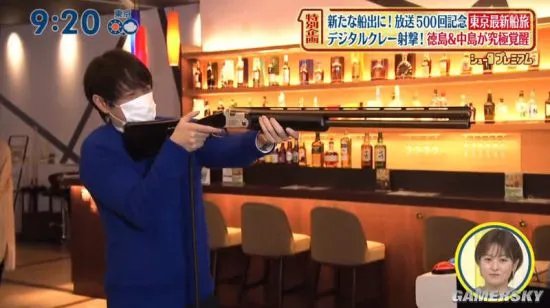 女主播因拿枪姿势被网友嘲笑 但是玩游戏却很实用