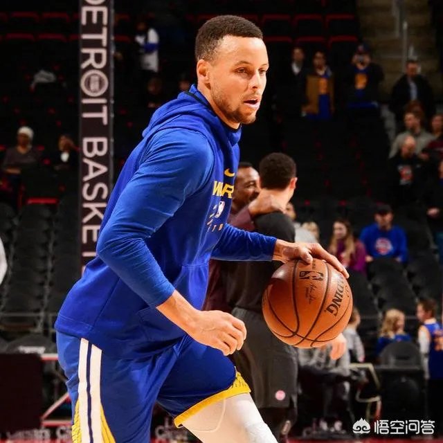勇士102:111活塞,库里复出得27分,怎么评价库里本场比赛的表现?