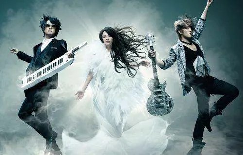 飞儿乐队主唱被踢是什么原因？