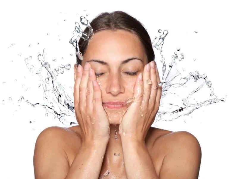 可以用醋洗脸吗