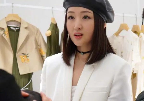 杨钰莹为什么叫岗岗?