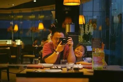 钟镇涛女儿结婚，他暗自落泪，女儿出嫁是喜事，为什么要哭呢？