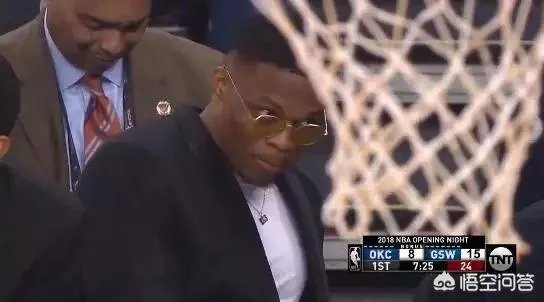 NBA揭幕赛库里率队108—100拿下揭幕战，你怎么看？