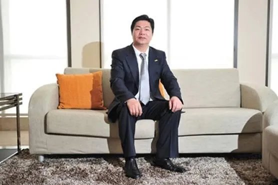 他坚持创业30年，从几间铁皮厂房到年产值数十亿！