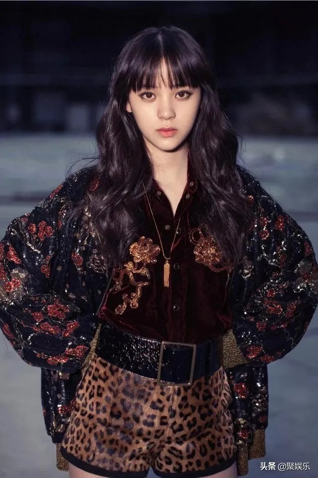 欧阳娜娜家里有钱，她身材好、长相甜美，你喜欢她吗？