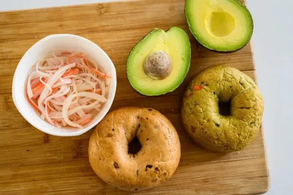 被封控的年轻人，3天烧糊了2个锅，没有外卖他们活得下去吗？