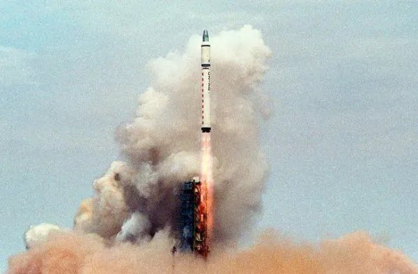 火箭发射失利初中生写给科研人员的信，科研人员是如何回信的？