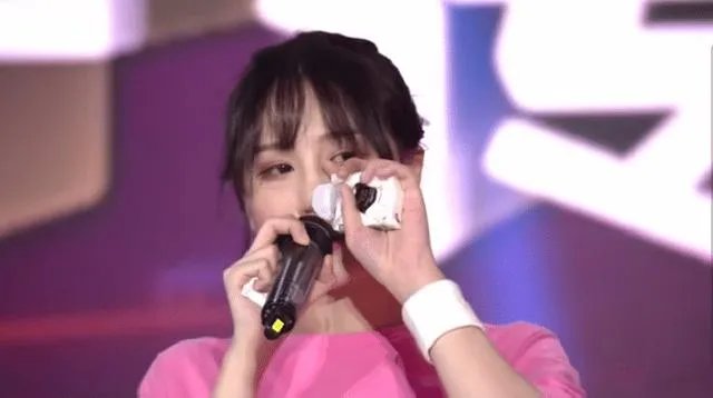 赵本山网红女儿高调曝光妈妈捧场，儿子为何却几乎从不抛头露面？