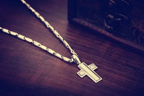 十字架项链的含义 不同时期十字架项链的含义