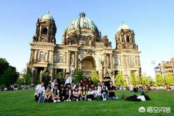 为什么有人说好学校是稀缺资源？中国教师的学历到底有多高？