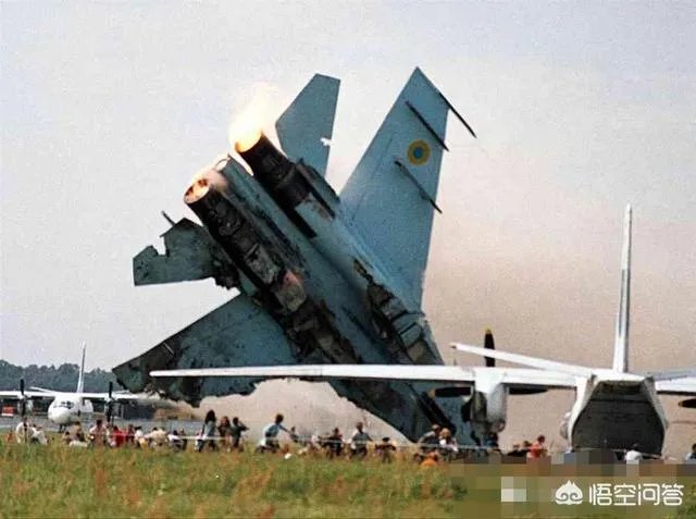 一名美国飞行员在乌克兰试乘苏-27时坠毁遇难,你怎么看?