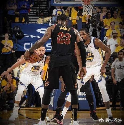 如何看待ESPN给出的“库里换防詹姆斯的54个回合，詹姆斯得到12分”这个数据？