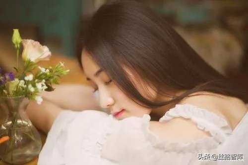 县城开便利店，每天营业额1000元房租2300元，能赚钱吗？