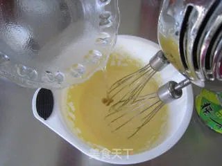 柔软的一塌糊涂--详解7寸戚风制作