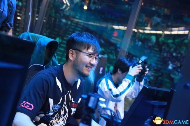 DOTA2 TI7淘汰赛第三日 NB、LFY会师胜者组决赛