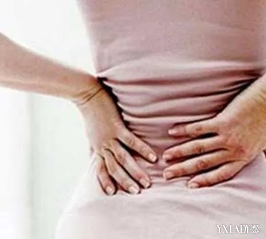 左背部酸痛的原因有哪些5个疾病会引起后背疼