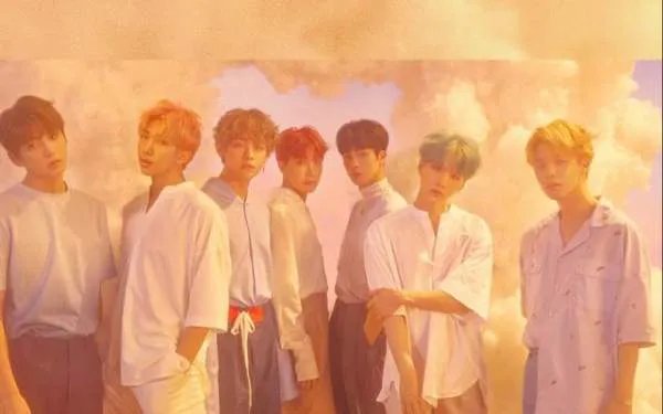 “防弹少年团”公告休假后，迟迟不见回归，粉丝们会在做些什么？