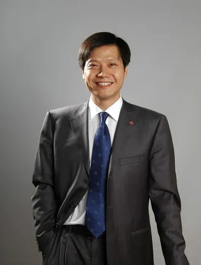 雷军秀英语遭恶搞 CEO如何进行自我修养？