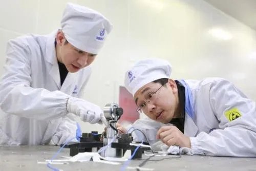 火箭发射失利初中生写给科研人员的信，科研人员是如何回信的？