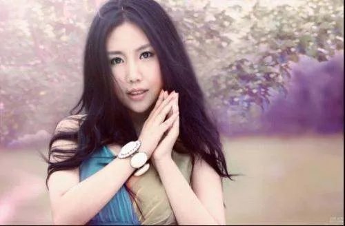 纪敏佳毕业于哪个大学？