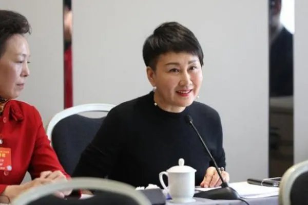 张凯丽谈女性容貌焦虑,是什么原因导致了女性有容貌焦虑?