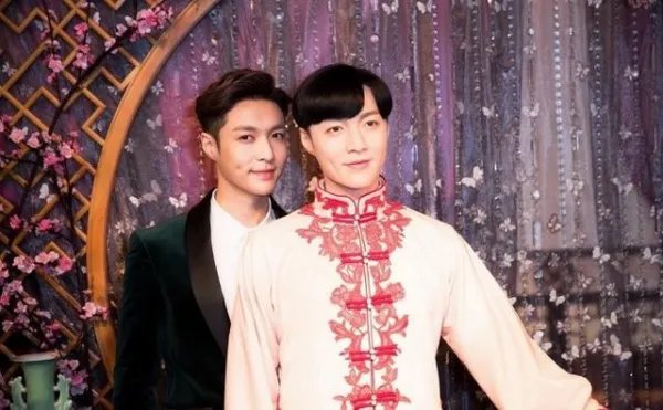 Angelababy亲自给蜡像揭幕，哪些明星拥有自己的蜡像？