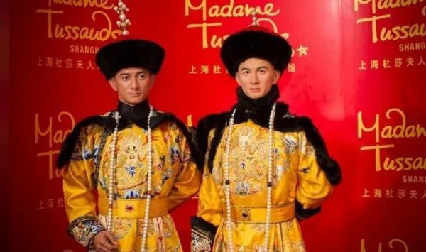 Angelababy亲自给蜡像揭幕，哪些明星拥有自己的蜡像？