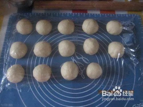 韩国烤馒头的简易配方及做法是什么？