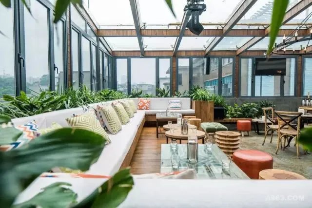 冬日里的花园阳光房，尽享暖暖的春色