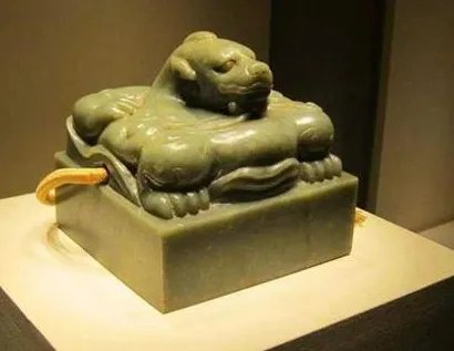 揭秘传国玉玺下落之谜 就行是玉石俱焚了还是被带到漠北去了