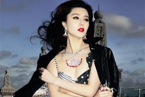 女星戴戒指很平常，为何范冰冰一旦戴戒指就被怀疑恋爱？