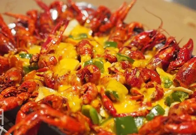 小龙虾的口味很多，你最喜欢吃哪个味道的？