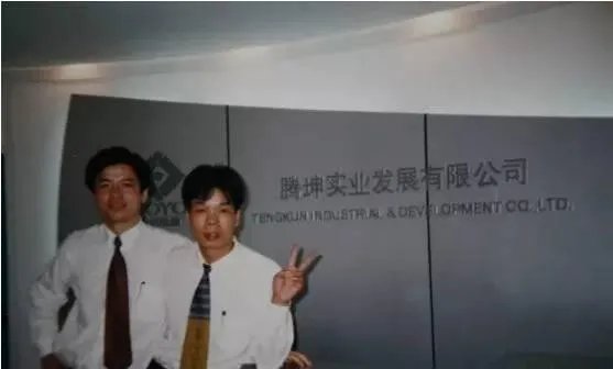 他坚持创业30年，从几间铁皮厂房到年产值数十亿！