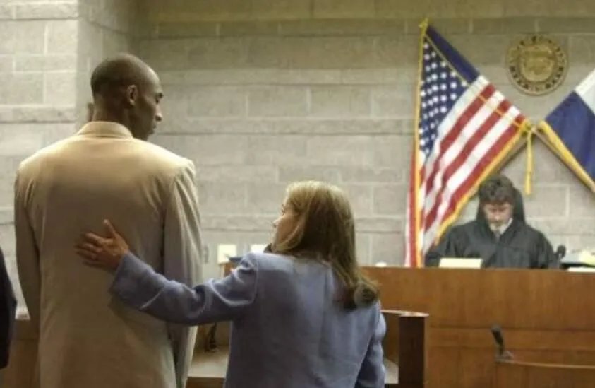 科比鹰郡事件女孩照片 详细过程是什么情况