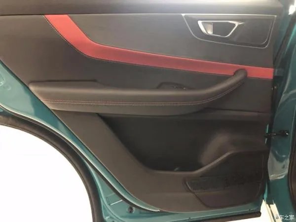 到店看车,多方位欣赏全新一代瑞虎7的身姿!