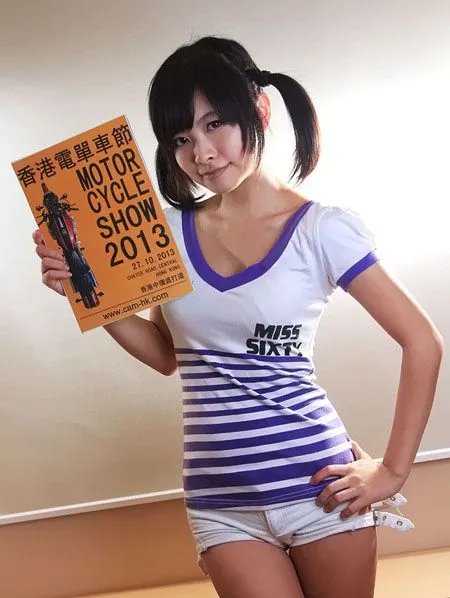 疯狂女假面小希资料 假面小希的造型