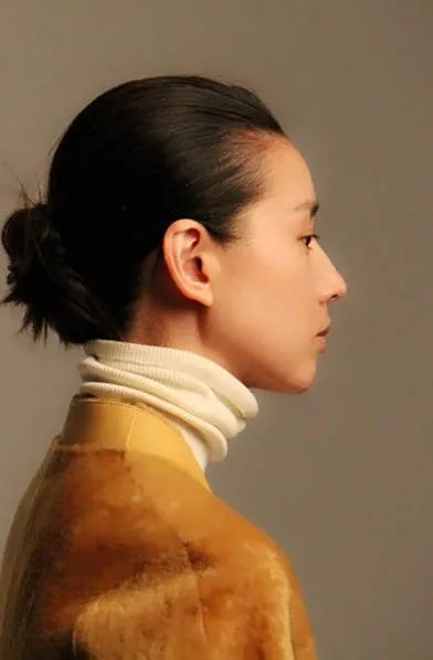 董洁为何相隔5年之久终于发微博了？